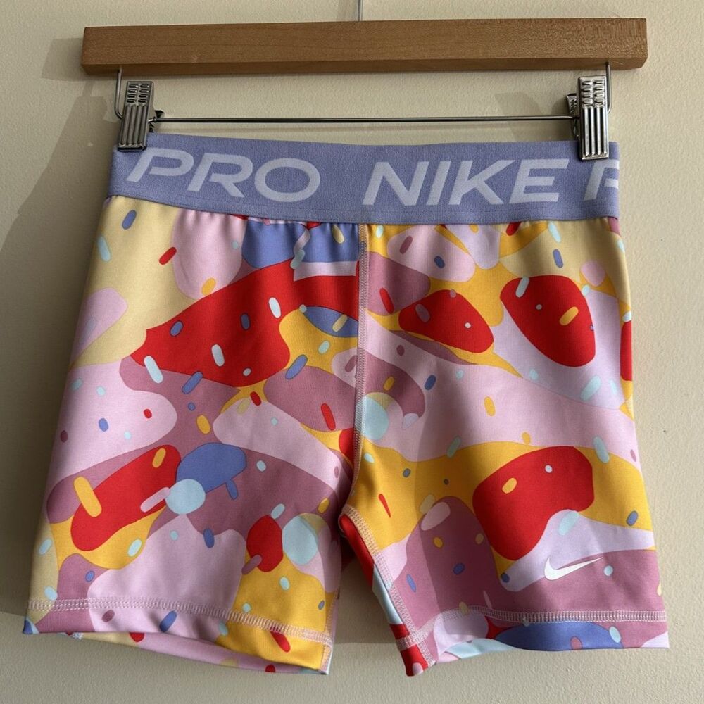 NWT Nike Pro Girls Dri-FIT 4” Shorts Sprinkles Confetti Print Size Large